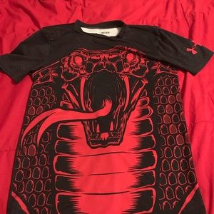 Boys Size M Under Armour Fitted Heatgear Shirt